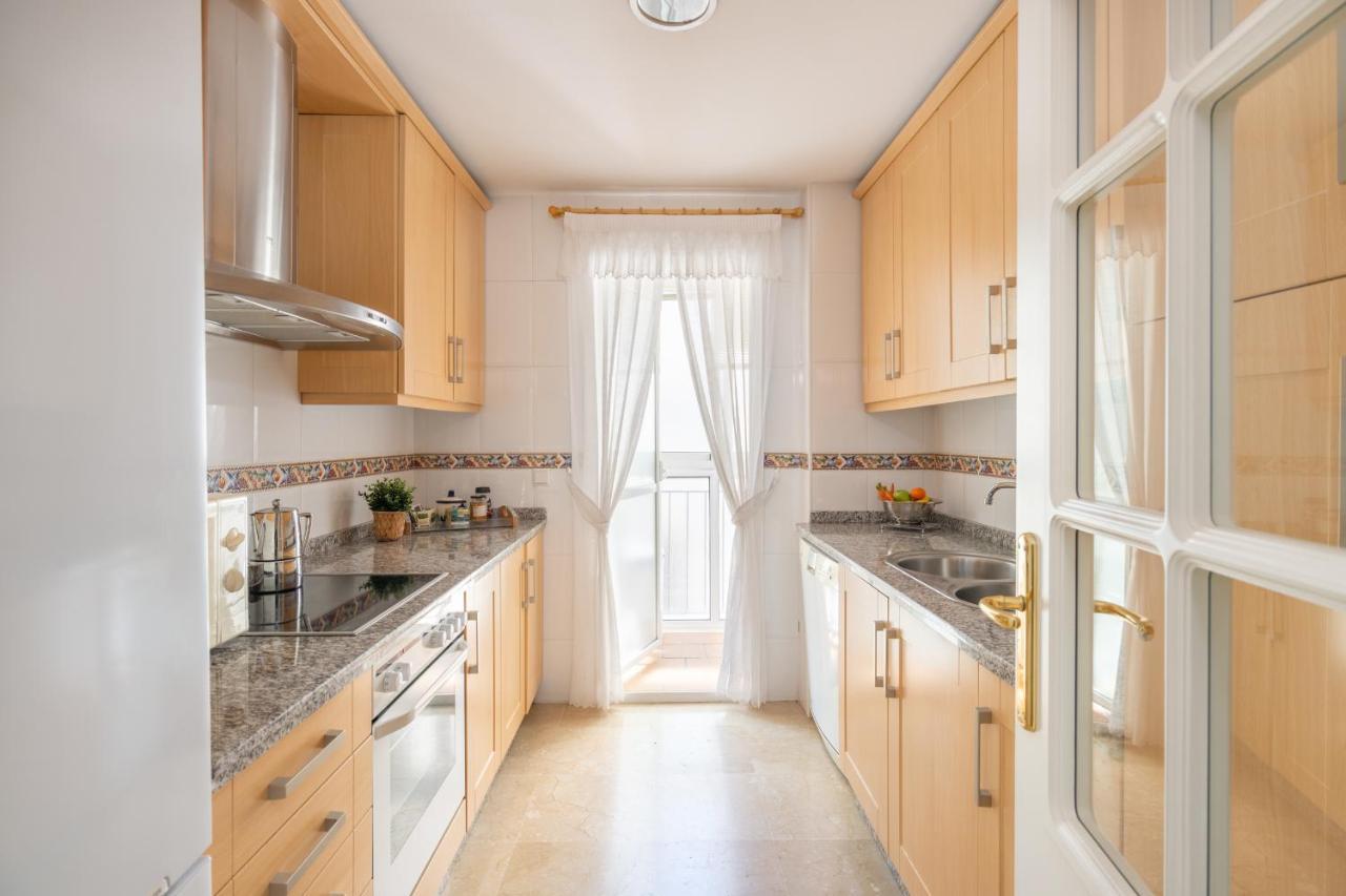 Atico 2 Terrazas Junto Al Mar By Rent Me Apartment Estepona Exterior photo