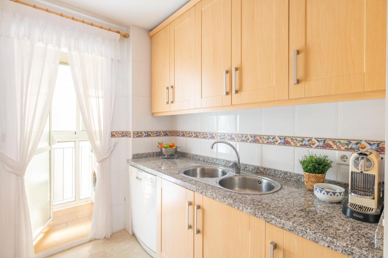 Atico 2 Terrazas Junto Al Mar By Rent Me Apartment Estepona Exterior photo